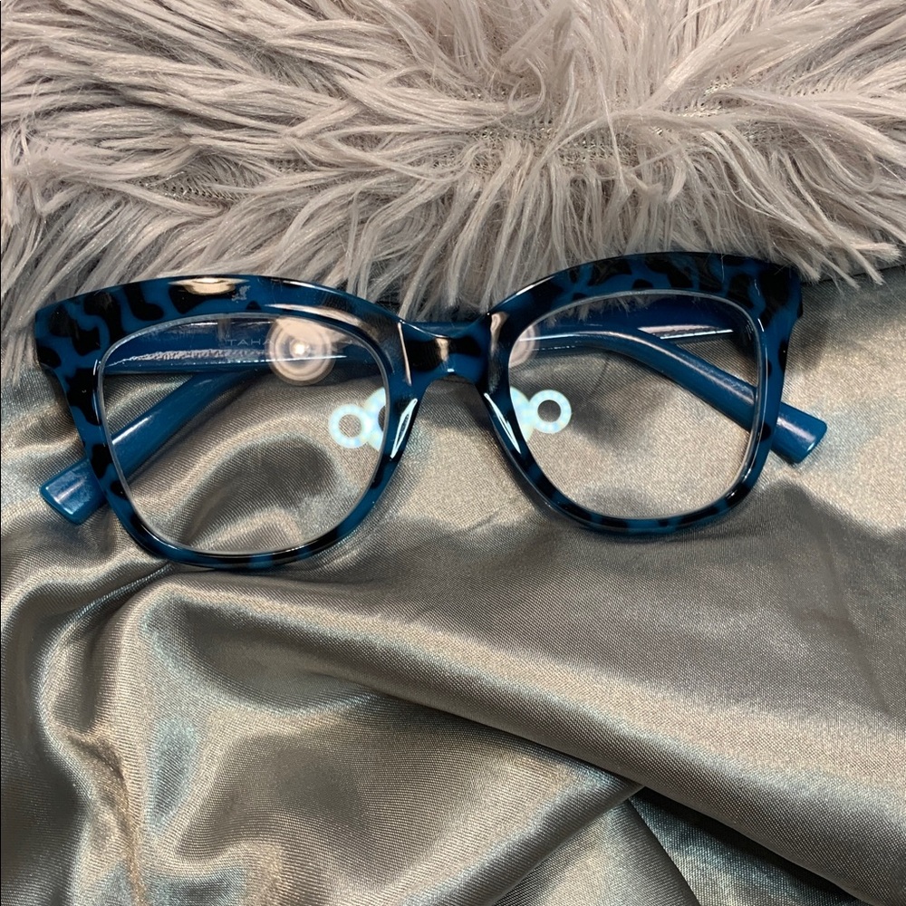 Tahari Premium Blue Cheetah Print Oversized Reading Glasses +1.50 • Like New
